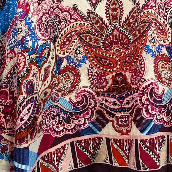 Chico’s patchwork multi print sleeveless cape - Picture 9 of 9